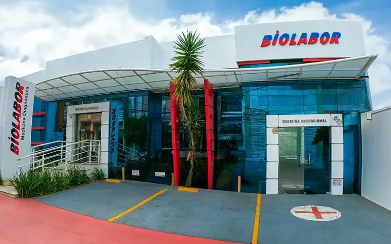 Fachada da unidade Biolabor Centro — Penha