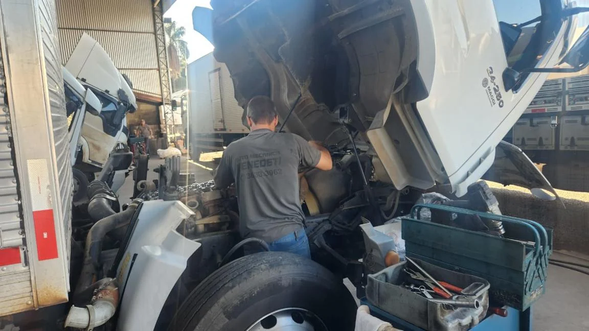 Foto de Benedeti Mecânica Diesel Truck