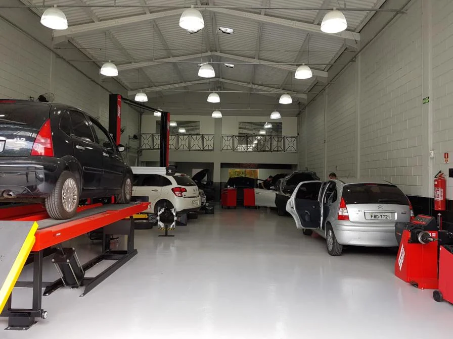 Foto de Oficina Mecânica High Torque Car Service